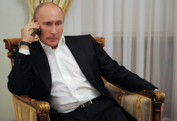 Путин и Трамп провели телефонный разговор: беседа длилась 45 мин.