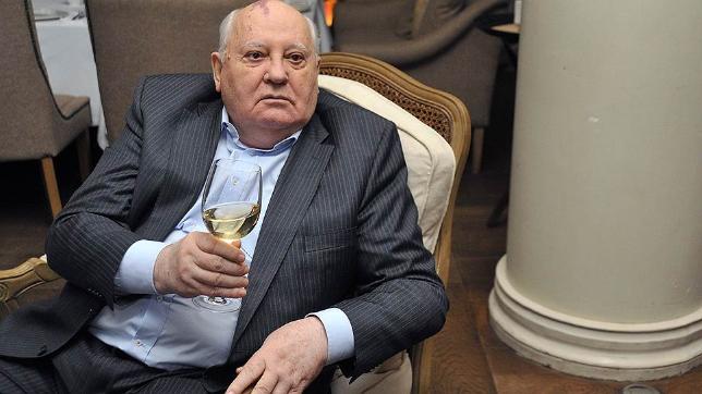 «И пьянствует, и танцует, и летает» — Горбачев о Путине «И пьянствует, и танцует, и летает» — Горбачев о Путине