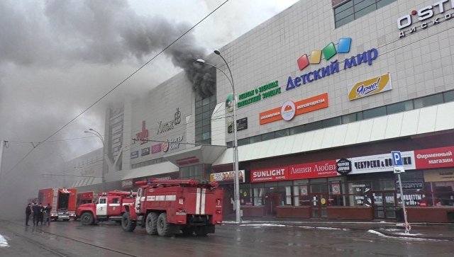За врачебной помощью после пожара в ТЦ в Кемерово обратился 51 человек За врачебной помощью после пожара в ТЦ в Кемерово обратился 51 человек