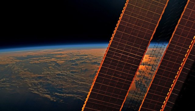 Мощная вспышка на Солнце угрожала космонавтам на МКС