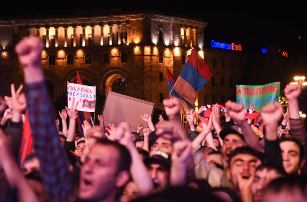 Забастовка в Армении: протестующие перекрыли дороги и заблокировали аэропорт
