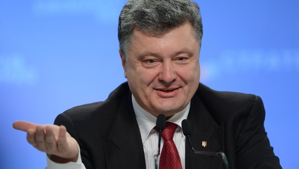 ЕС вводит санкции против шестерых человек, причастных к строительству Крымского моста — Порошенко