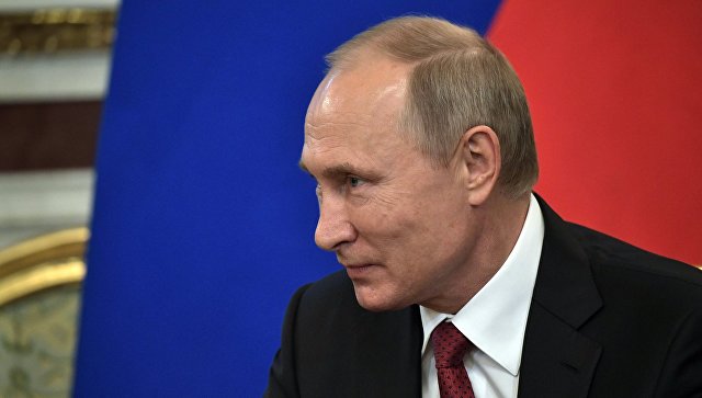 Путин назвал меры против русских СМИ в США атакой на свободу слова Путин назвал меры против русских СМИ в США атакой на свободу слова