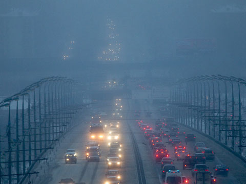 В столице России и Подмосковье ожидаются гололед и туман