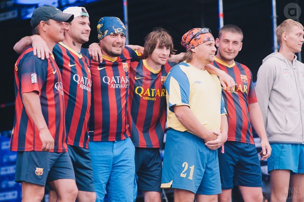 Пляжные футболисты.jpg Пляжные футболисты.jpg