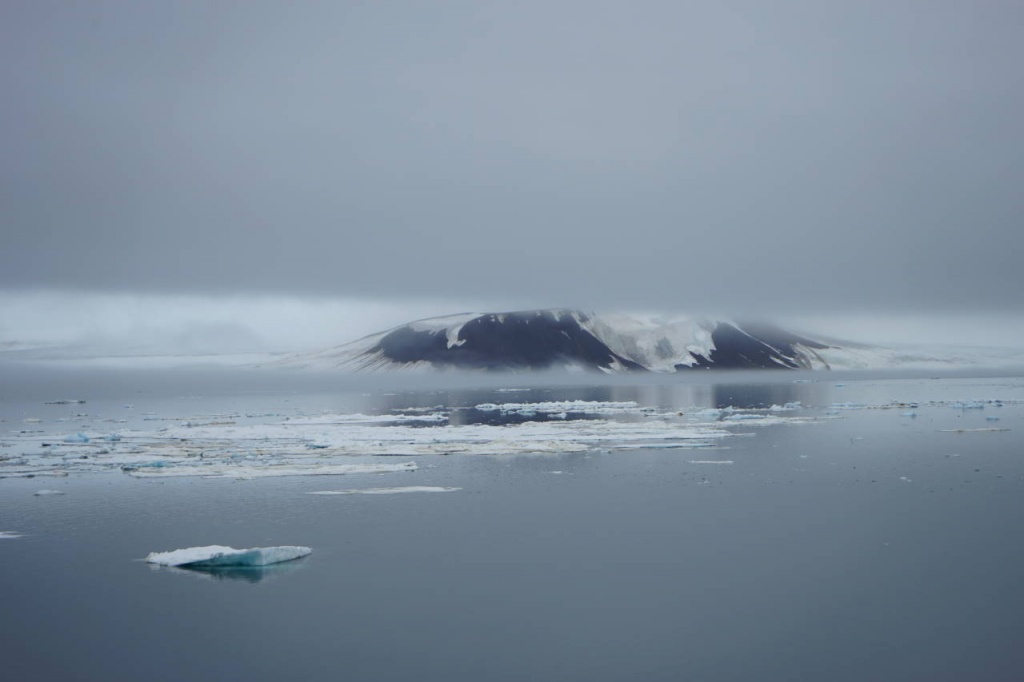 Последние острова Франца Иосифа. Впереди океан.JPG Последние острова Франца Иосифа. Впереди океан.JPG